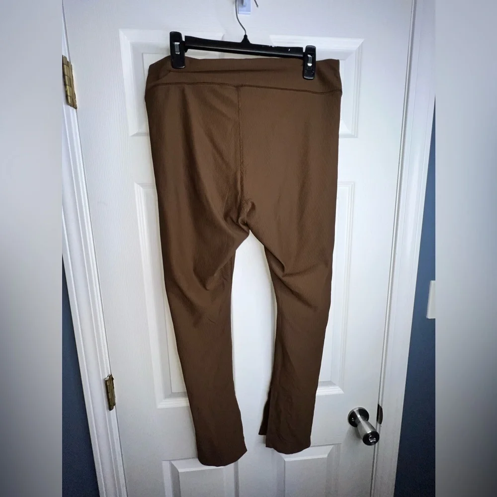 Old Navy Petites X Large Extra High Waist PowerSoft Rib Knit Flare Legging XLP - Picture 10 of 13